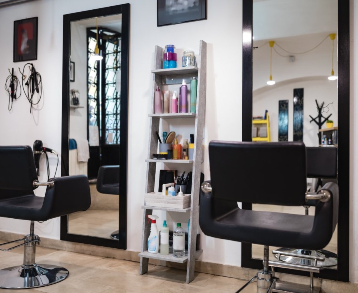 Barber Shop / Hair Salon